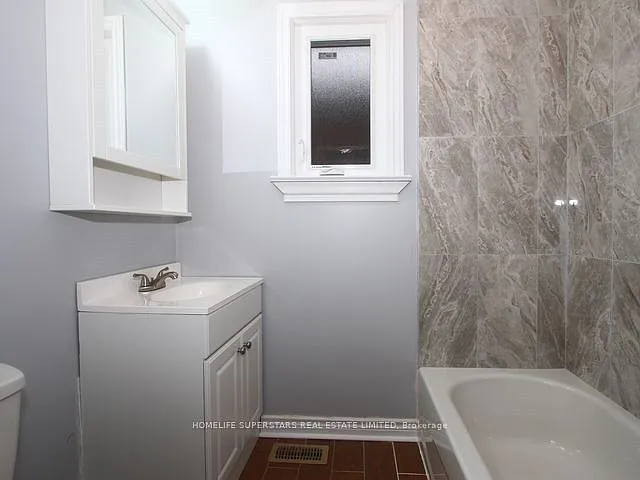 30 Elder Ave — Photo 11