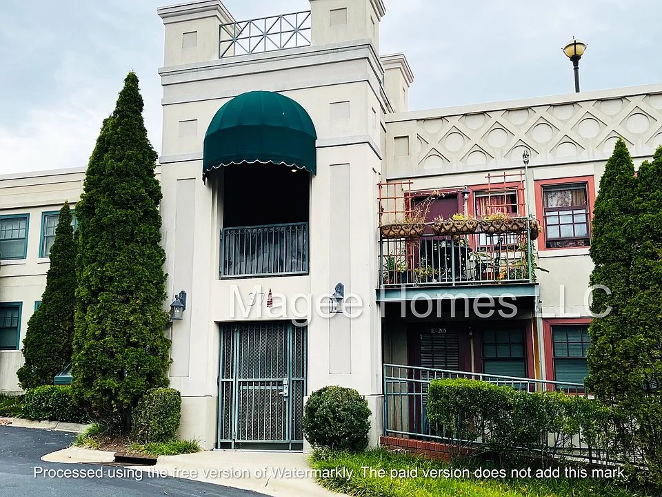 37 Hiawassee St #W201