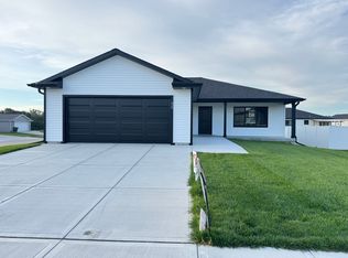 620 Rittenhouse St, Hastings, NE 68901