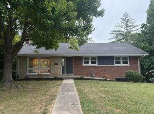 917 Holly Springs Dr, Lexington, KY 40504