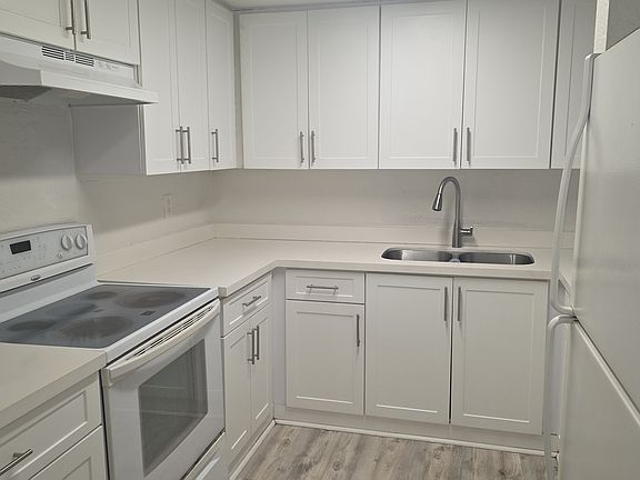 4th image of 6950 NW 186th St #X
