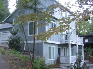 7649 S Fulton Park Blvd, Portland, OR 97219