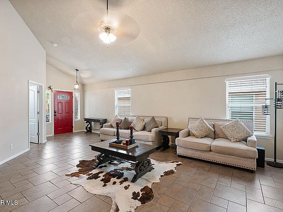 3rd image of 12552 Paseo Lindo Dr