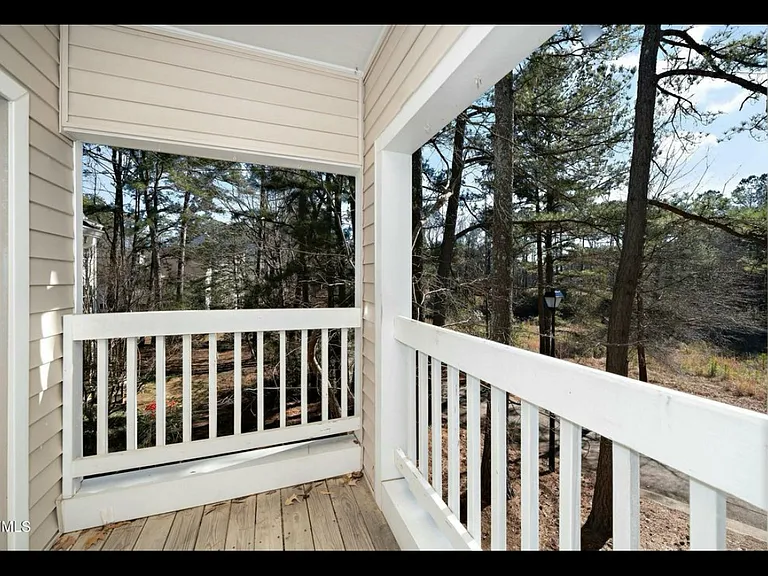 Winterpointe Ln — Photo 13