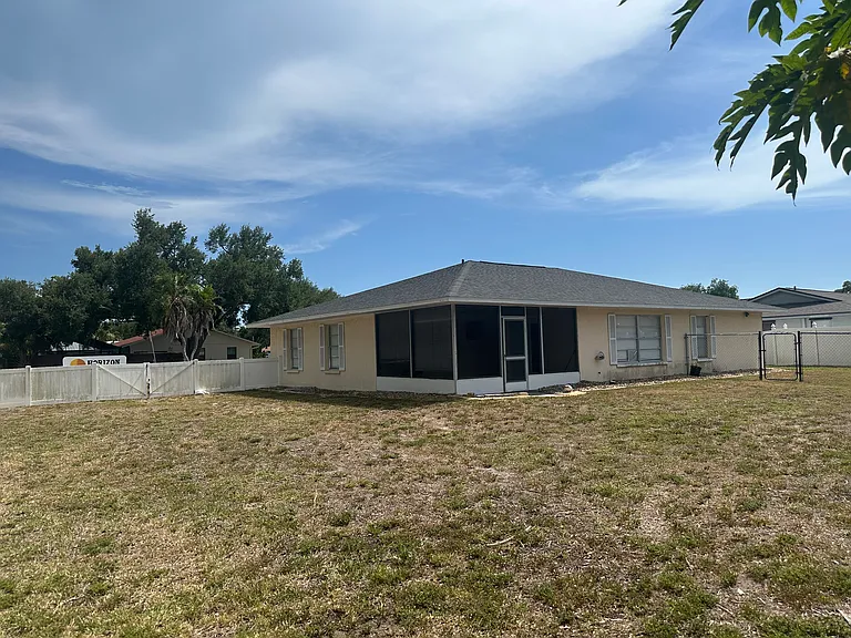 5102 36th Avenue Dr W — Photo 25