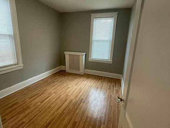 3rd image of 68-20 78th St #2R