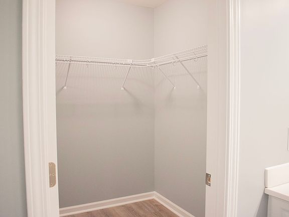 3rd image of 2433 Buckshot Ln