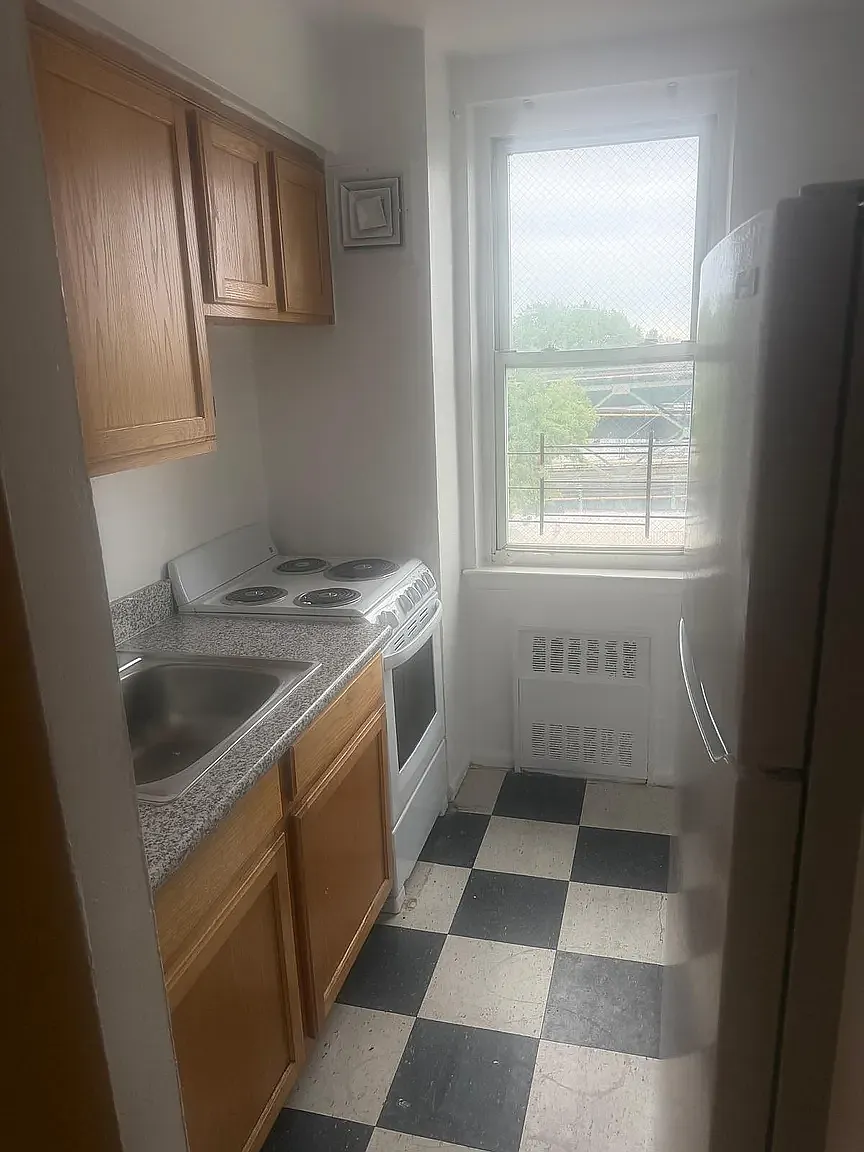 39-06 114th Street — Photo 1