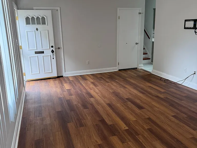 5825 Lamont Dr — Photo 7