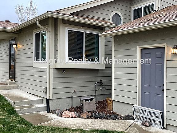 5th image of 475 Chiswick Cir