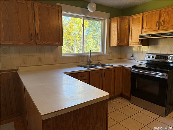 4th image of 708 Studer Street