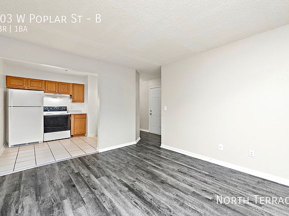 4th image of 400 W Poplar St APT B