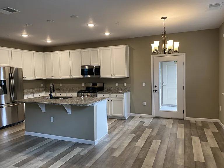 4777 Copeland Cir #101 — Photo 34