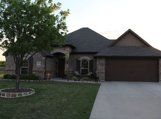10821 Owl Creek Dr, Fort Worth, TX 76179