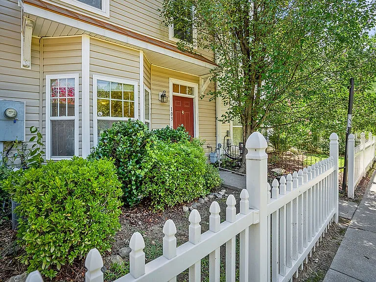 11701 Coppergate Dr #103 — Photo 2