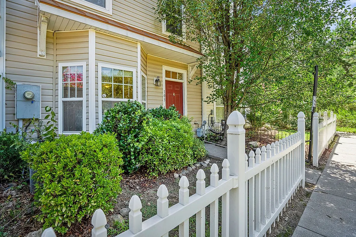 Building Photo - 11701 Coppergate Dr #103