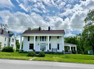 121 W Royle St, Richmond, MO 64085