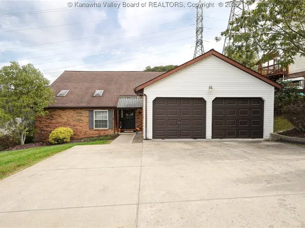 109 Jamestown Rd, Nitro, WV 25143