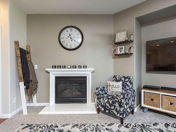 2nd image of 2041 Culverhill Way