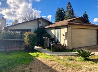 1031 12th Ave, Kingsburg, CA 93631