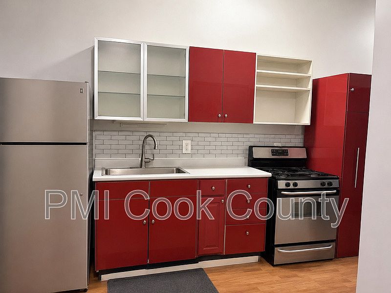2nd image of 1954 W 115th St Unit 1