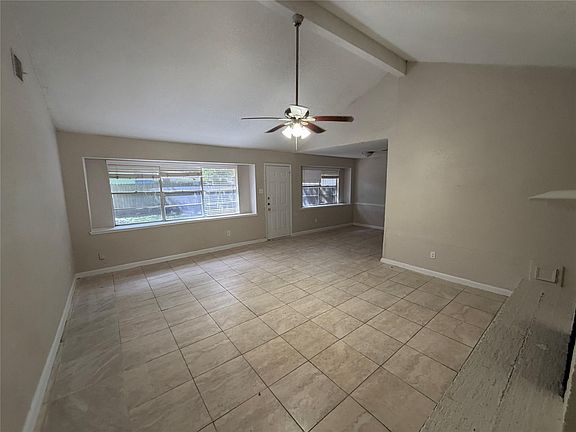 3rd image of 11810 Grapewood Dr