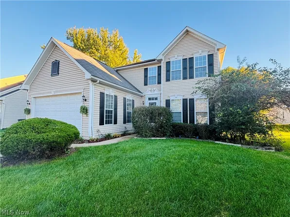 1930 Northgate Cir, Akron, OH 44320