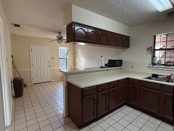 5th image of 132 Palencia Ave