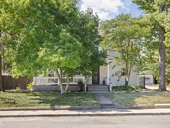 4th image of 142 N Washington St