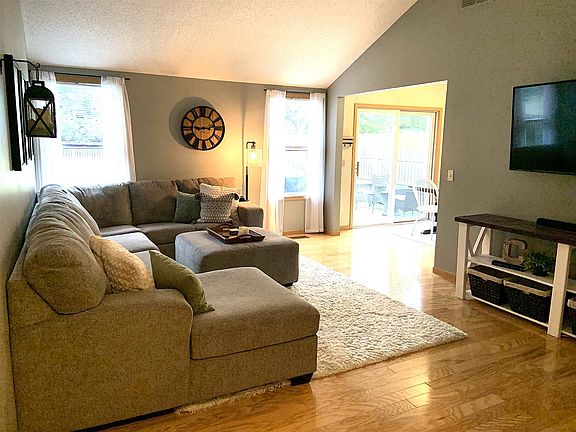4th image of 9715 La Mesa Dr