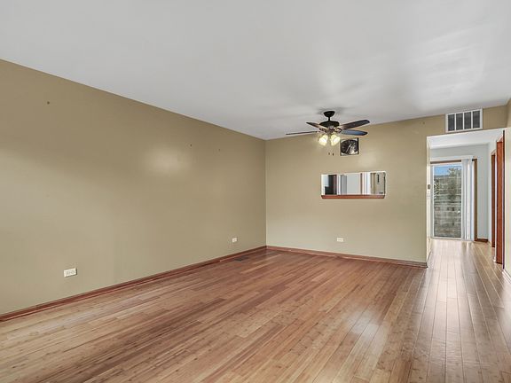 5th image of 2595 N Augusta Dr