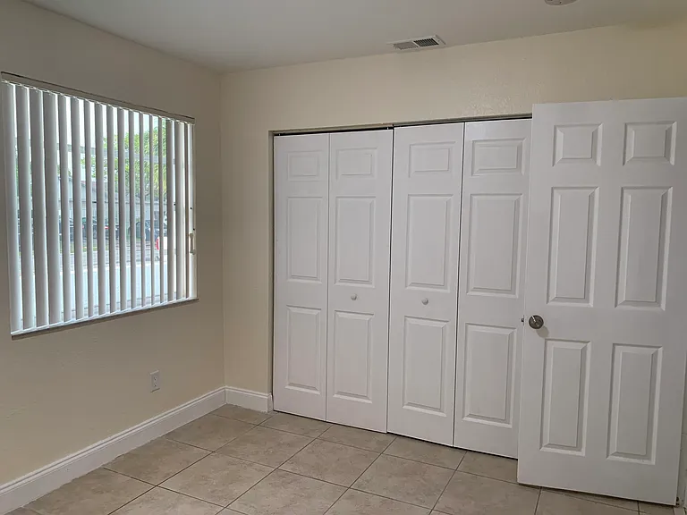 13240 SW 257th Ter — Photo 3