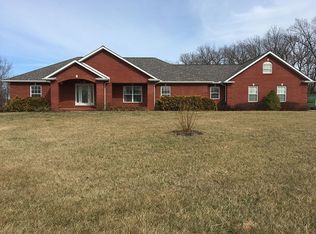 6220 Chantilly Bnd, Waterloo, IL 62298