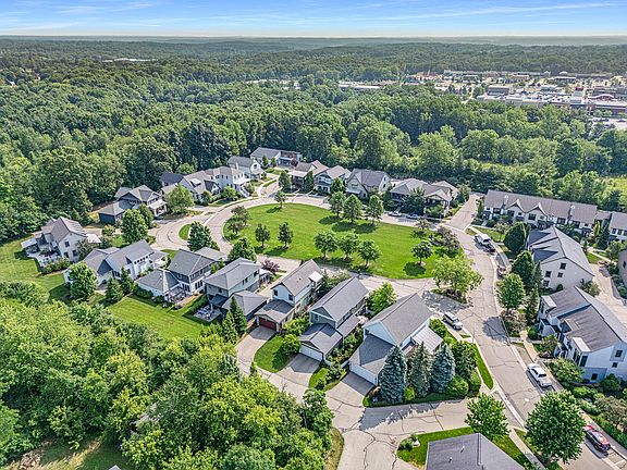 3rd image of 2138 New Town Dr NE #23