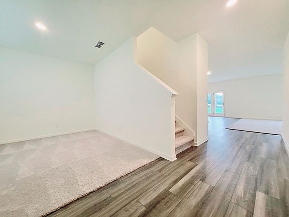 3rd image of 41 River Branch Way