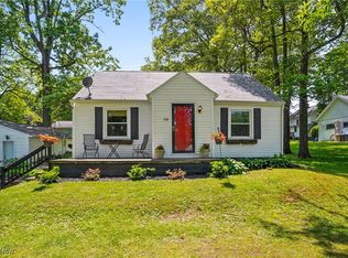 930 Tallmadge Rd, Cuyahoga Falls, OH 44221