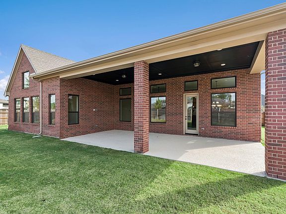 7th image of this home