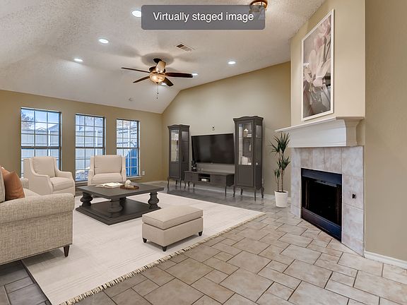 2nd image of 413 Hoover Dr