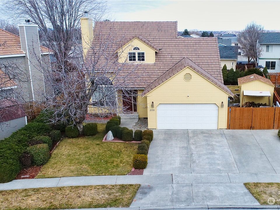 1st image of 208 E Tanglewood Drive