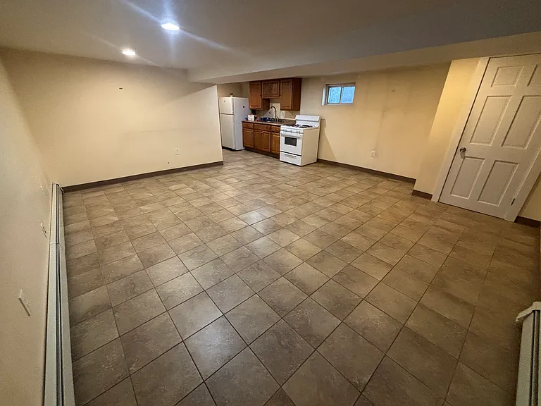 69 Cowles Ave #B1 — Photo 4