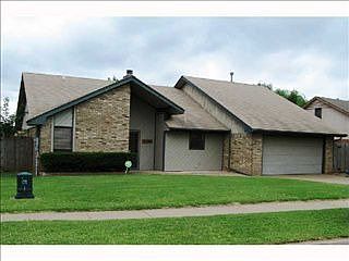 1st image of 2816 Countrywood Ln