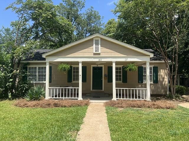 1st image of 802 College St