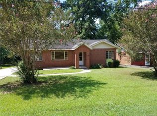 1901 Colvert St, Tuskegee Institute, AL 36088