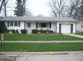 4606 Ashley Dr, McHenry, IL 60050