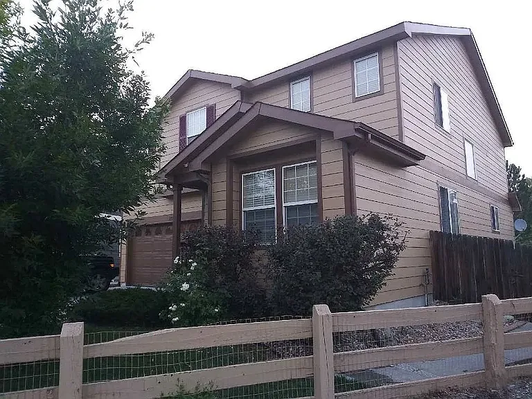 2551 E 110th Ave — Photo 3
