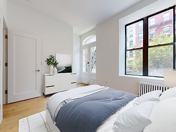 2nd image of 27 Saint Marks Pl APT 3C