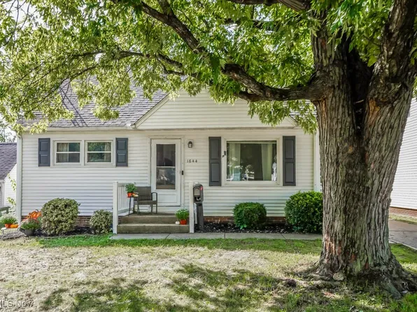 1644 33rd St NE, Canton, OH 44714