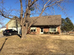 9691 Whipperwill Ln, Broken Arrow, OK 74014