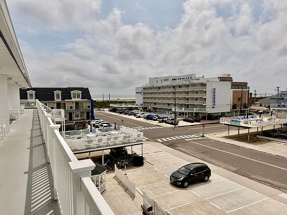3rd image of 6109 E Atlantic Ave #404