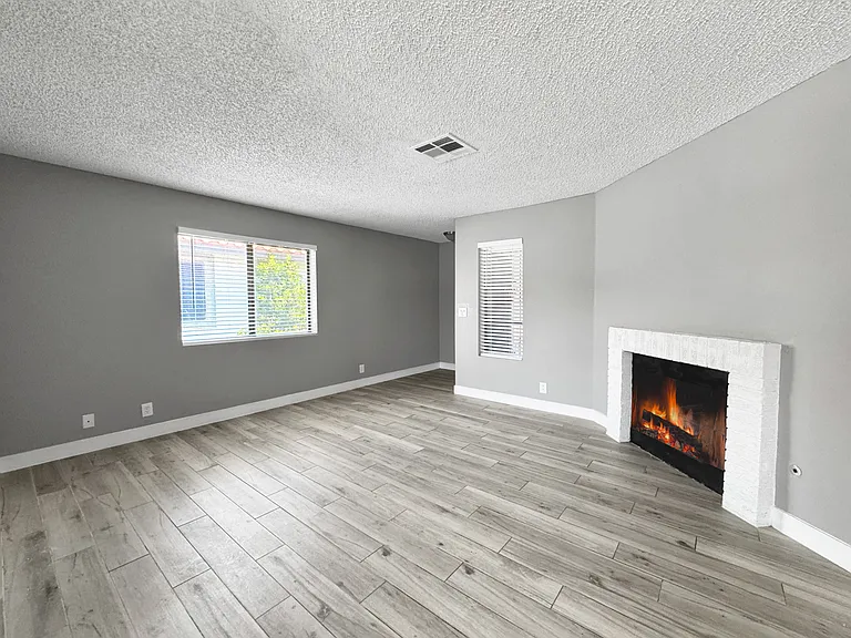 6743 W Charleston Blvd #4 — Photo 7
